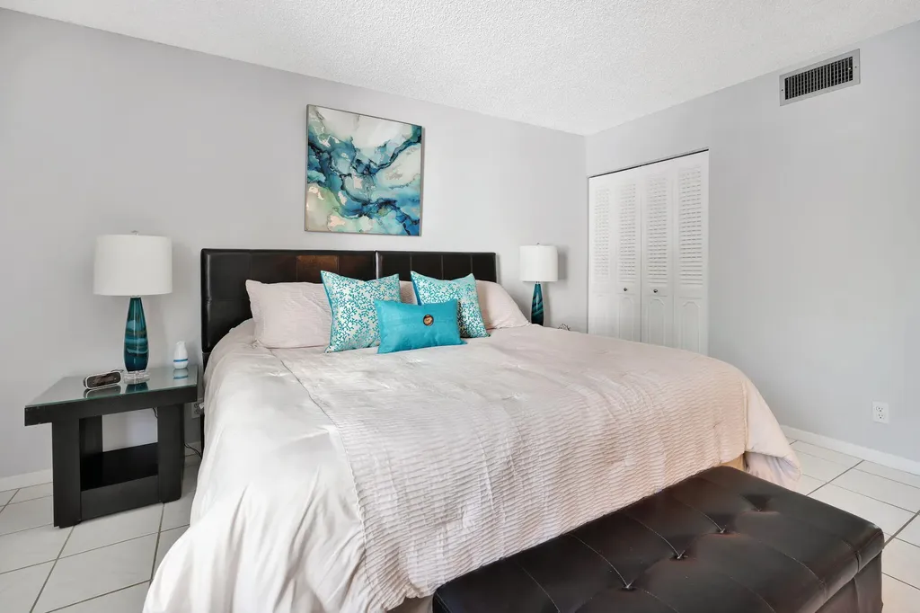 1605 S Us Highway 1 Jupiter FL 33477