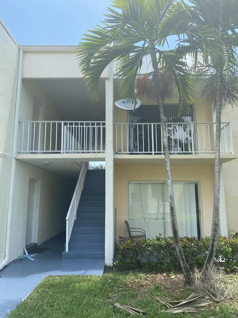 409 Executive Center Drive West Palm Beach FL 33401