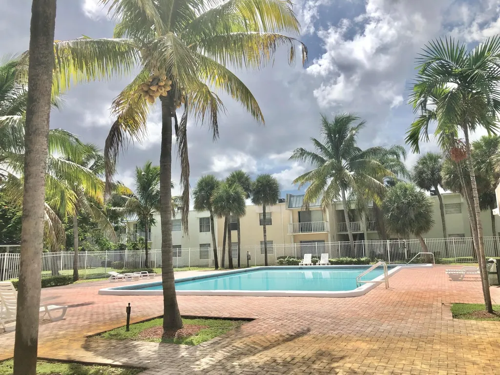 409 Executive Center Drive West Palm Beach FL 33401