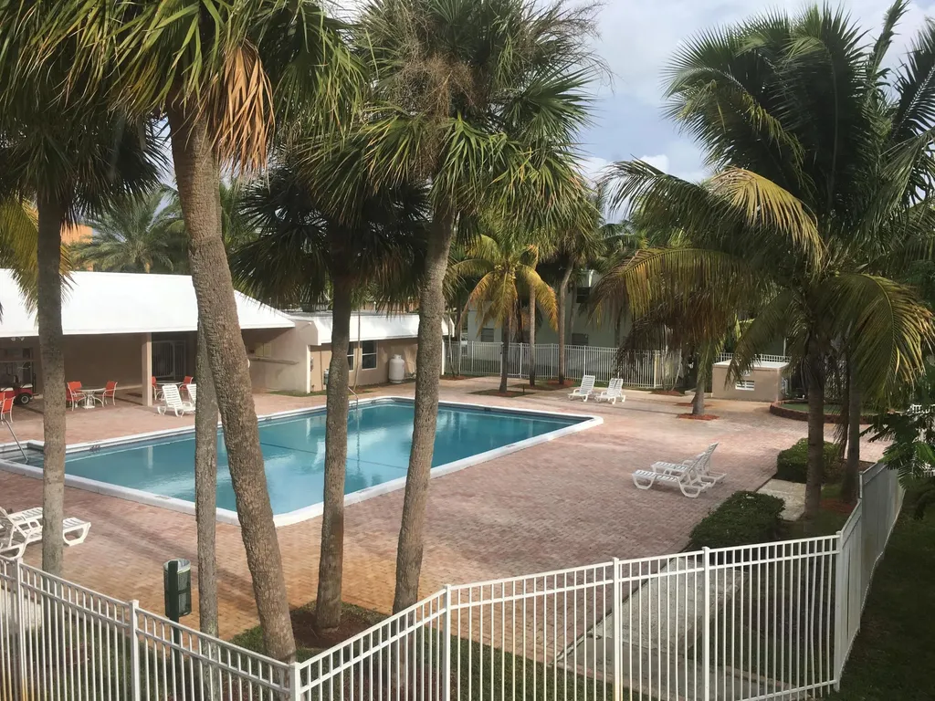 409 Executive Center Drive West Palm Beach FL 33401