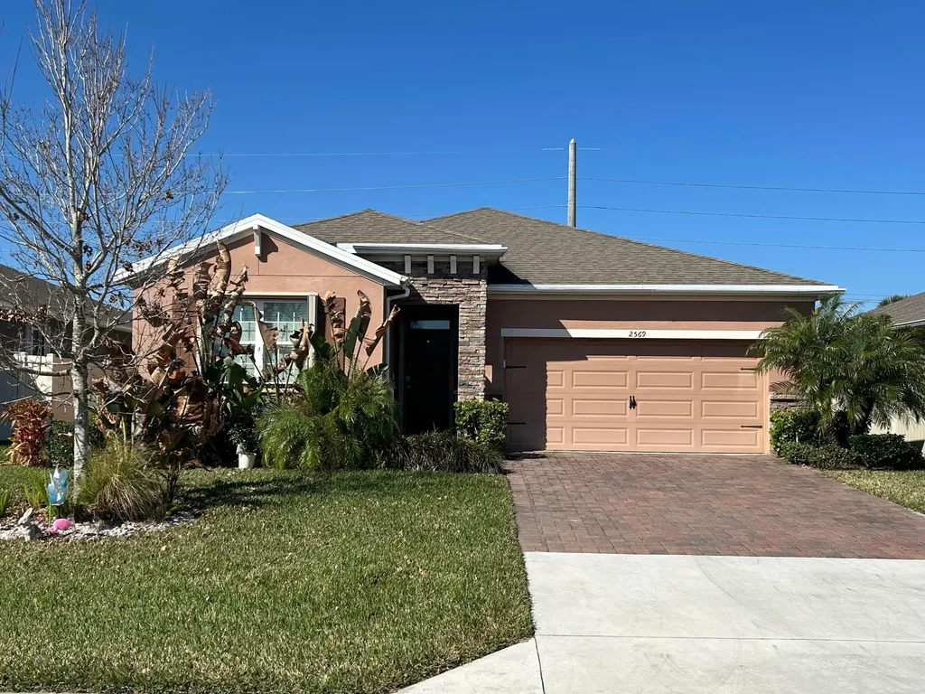 2569 Crowned Eagle Circle SW Vero Beach FL 32962
