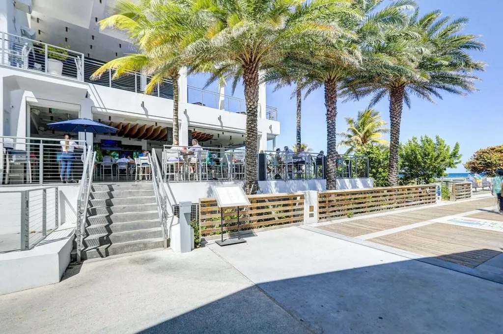 100 SE 6th Avenue Pompano Beach FL 33060