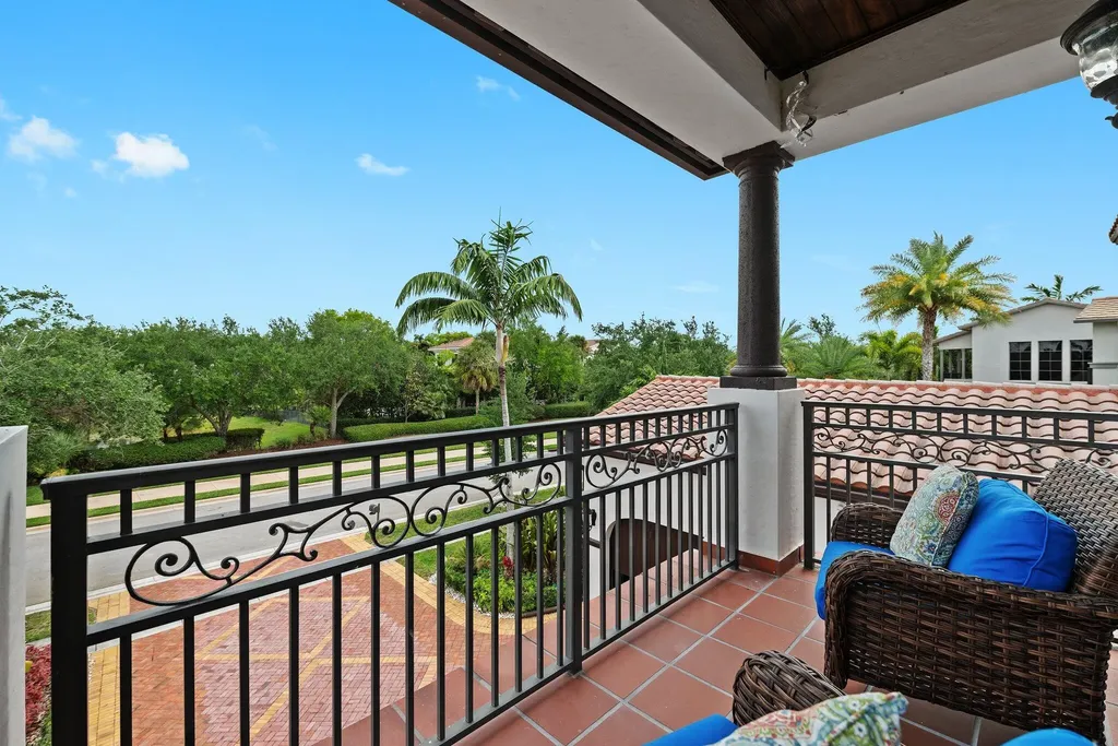 9650 Eden Manor Parkland FL 33076