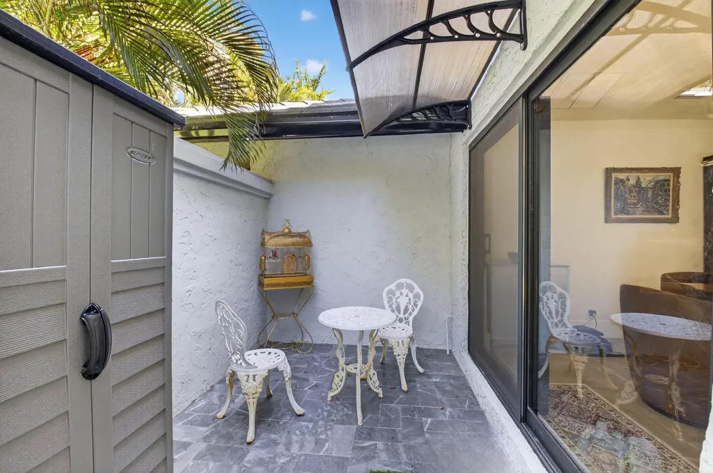2200 SW 36th Terrace Delray Beach FL 33445