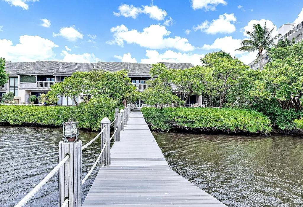 3543 S Ocean Boulevard South Palm Beach FL 33480