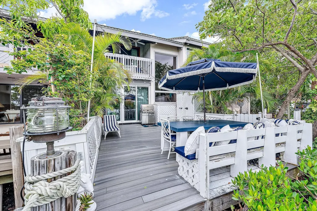 3543 S Ocean Boulevard South Palm Beach FL 33480