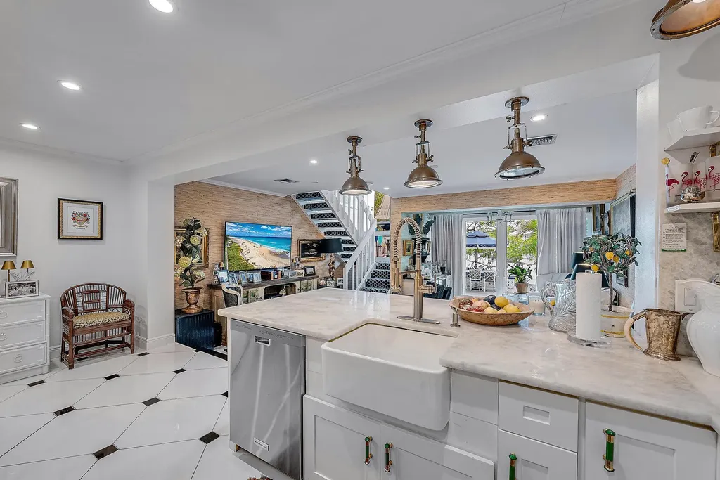 3543 S Ocean Boulevard South Palm Beach FL 33480
