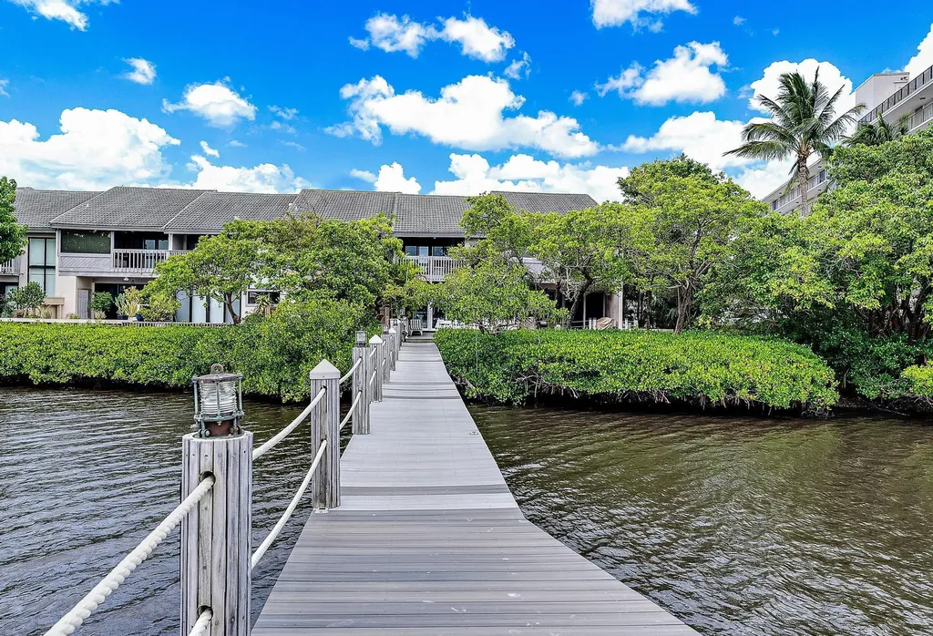 3543 S Ocean Boulevard South Palm Beach FL 33480