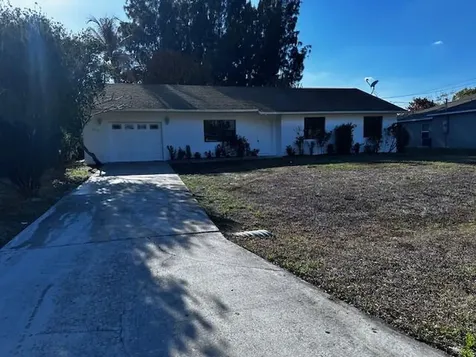 3245 SE Pinto Street Port St Lucie FL 34984