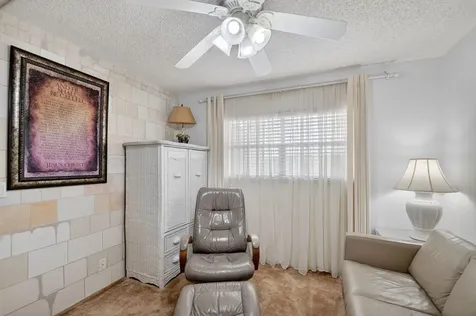 3524 Via Poinciana Greenacres FL 33467