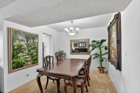 3524 Via Poinciana Greenacres FL 33467
