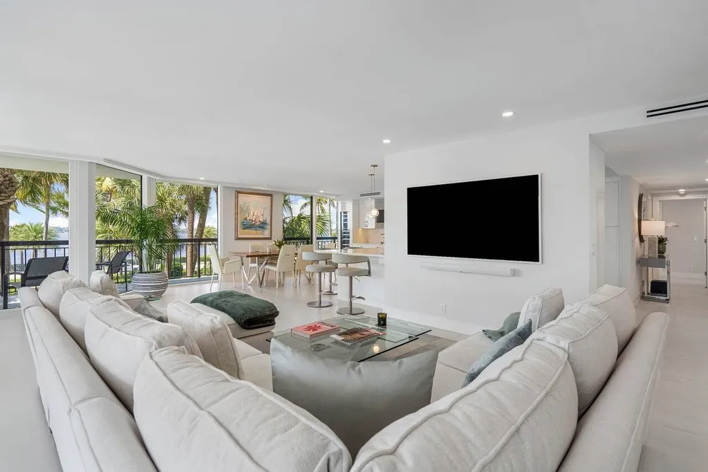 3140 S Ocean Boulevard Palm Beach FL 33480