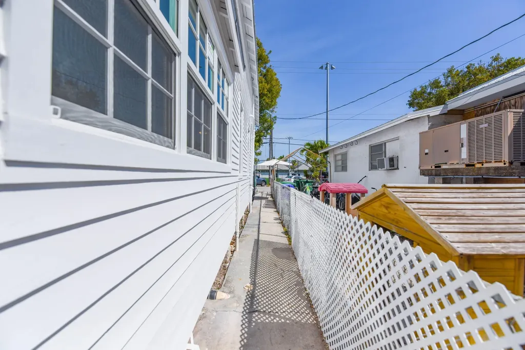1018 Georgia Street Key West FL 33040