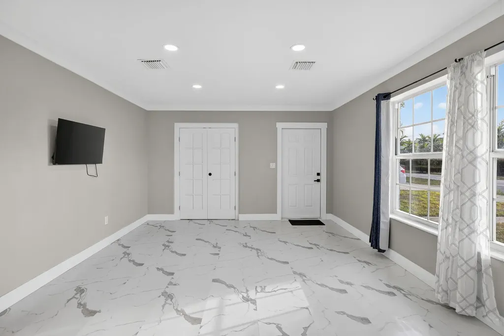108 SW 24th Avenue Fort Lauderdale FL 33312