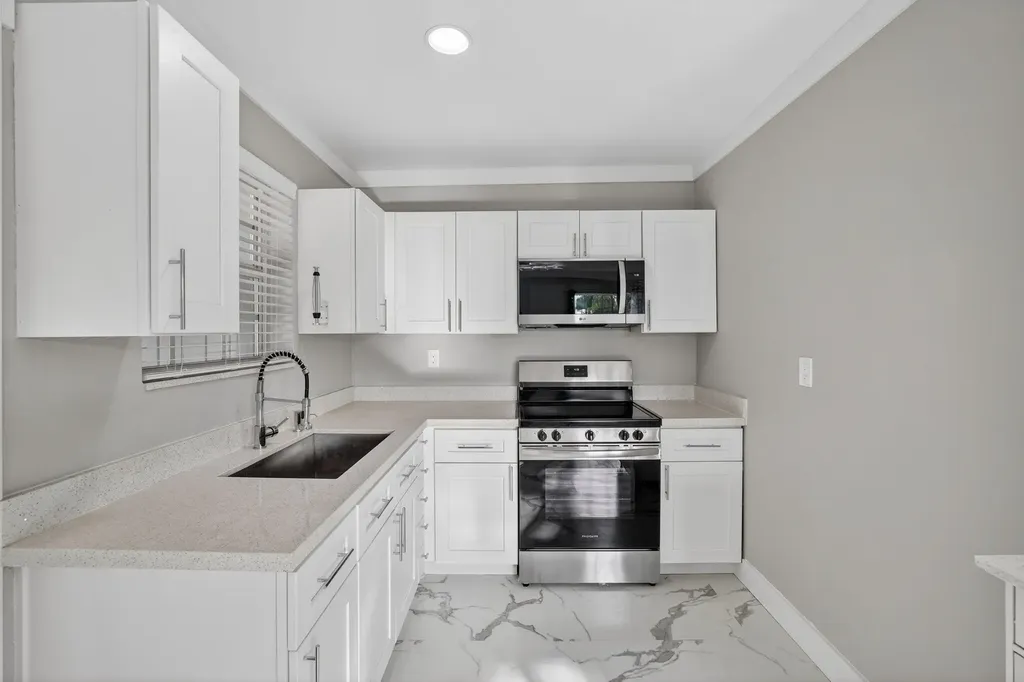 108 SW 24th Avenue Fort Lauderdale FL 33312