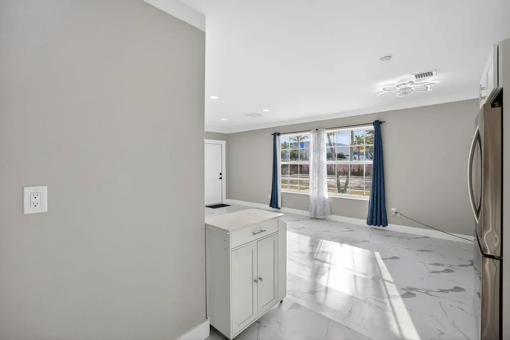 108 SW 24th Avenue Fort Lauderdale FL 33312