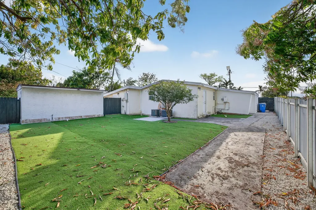 108 SW 24th Avenue Fort Lauderdale FL 33312
