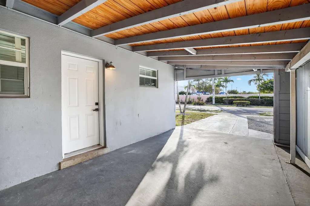 108 SW 24th Avenue Fort Lauderdale FL 33312