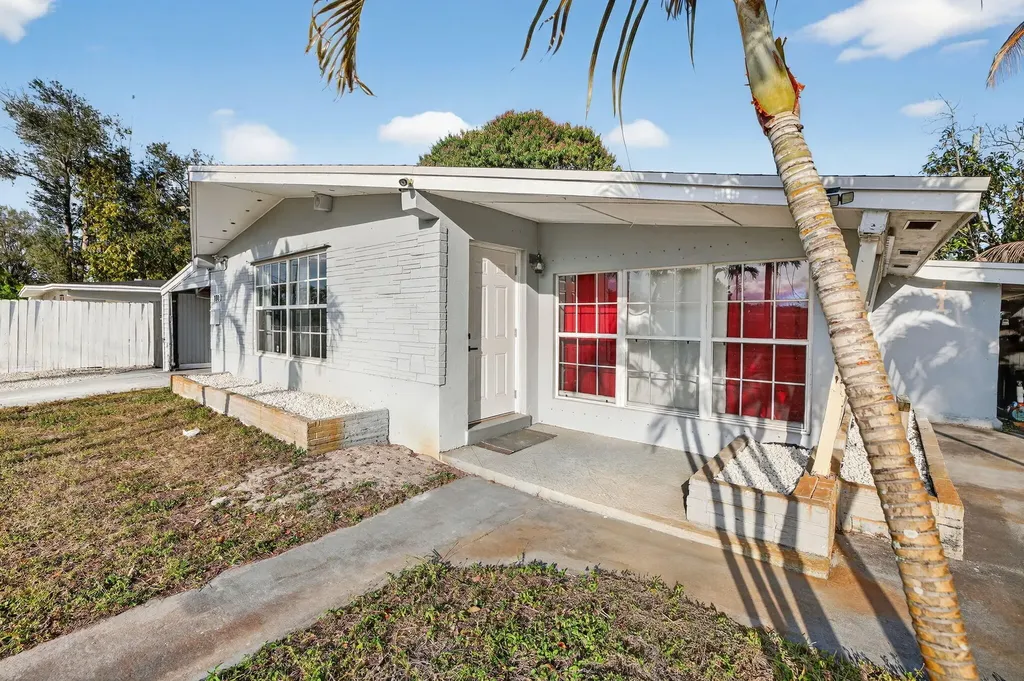 108 SW 24th Avenue Fort Lauderdale FL 33312