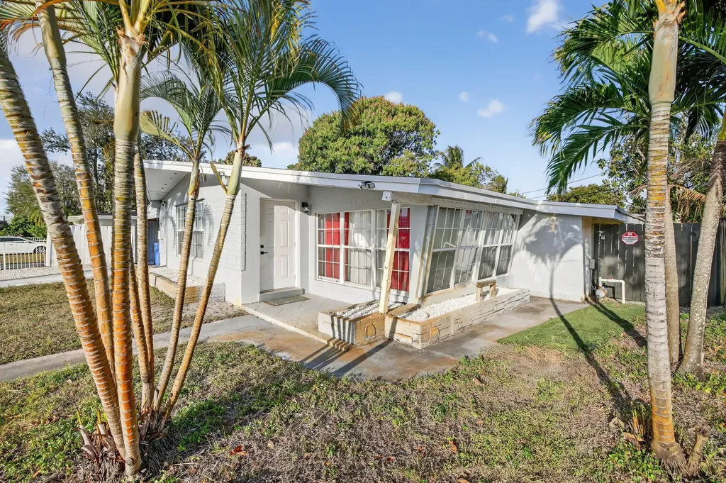108 SW 24th Avenue Fort Lauderdale FL 33312