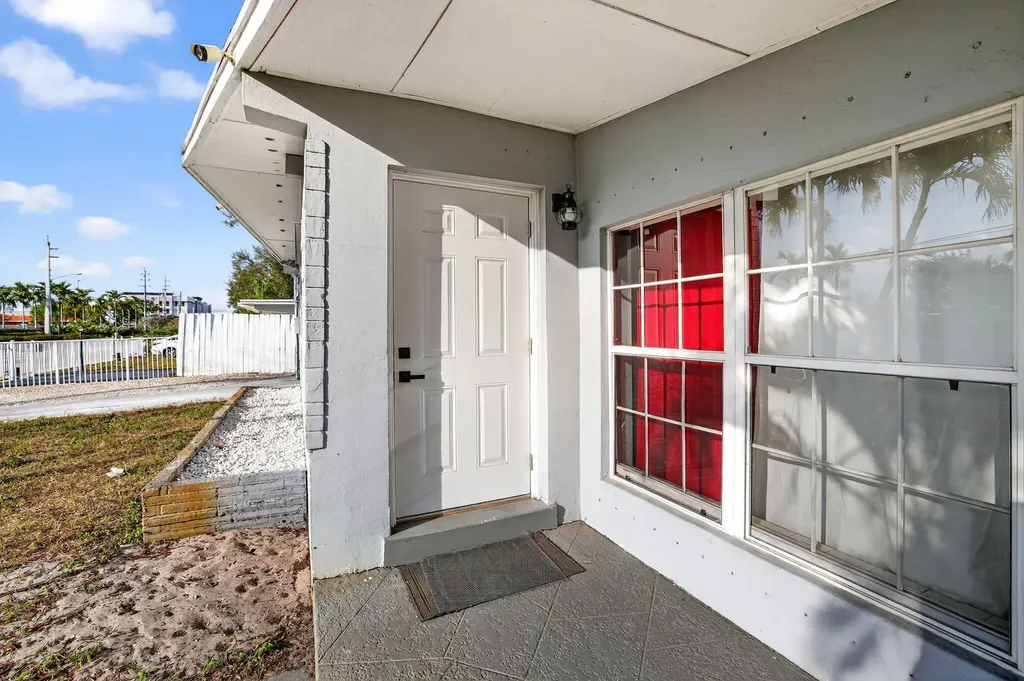 108 SW 24th Avenue Fort Lauderdale FL 33312