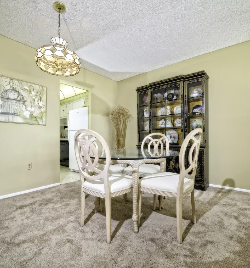 18081 Biscayne Boulevard Aventura FL 33160