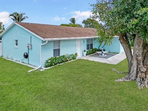 110 Bobwhite Road Royal Palm Beach FL 33411