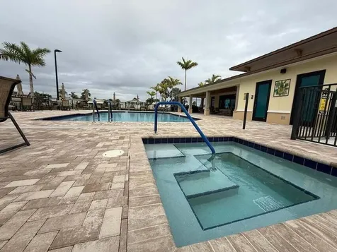 6085 Seashore Drive Atlantis FL 33462