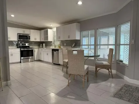 6085 Seashore Drive Atlantis FL 33462