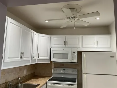 231 Berkshire K West Palm Beach FL 33417