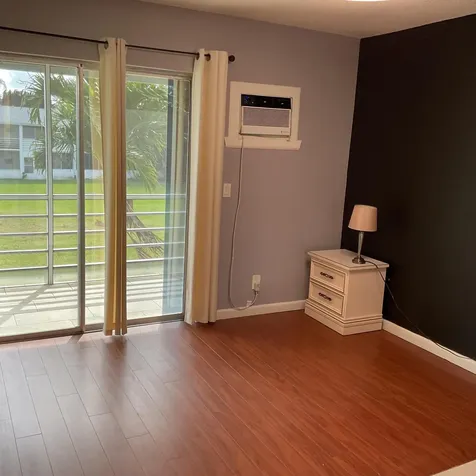 231 Berkshire K West Palm Beach FL 33417