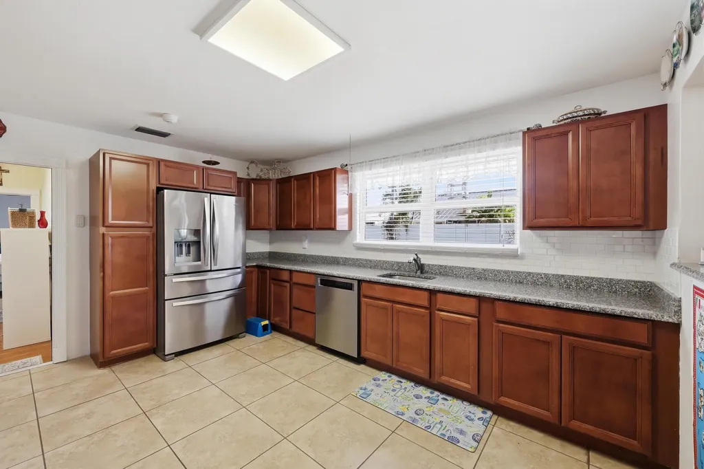 305 Circle E Jupiter FL 33458