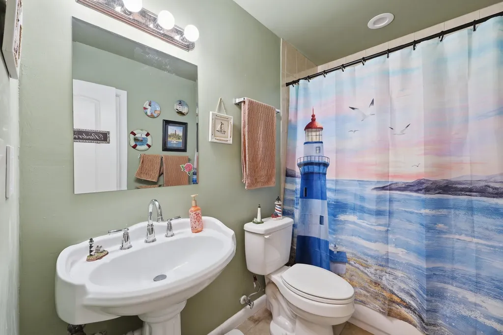 305 Circle E Jupiter FL 33458