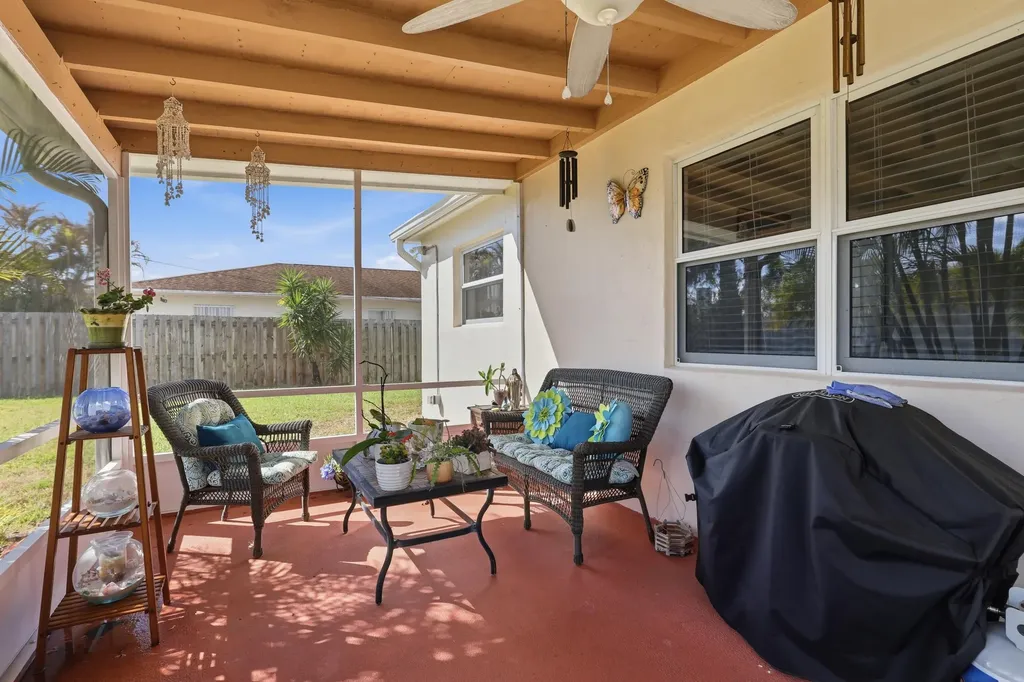 305 Circle E Jupiter FL 33458