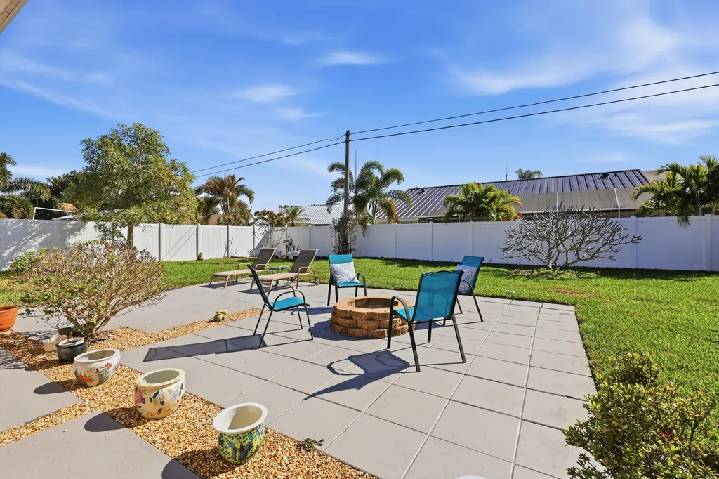 305 Circle E Jupiter FL 33458