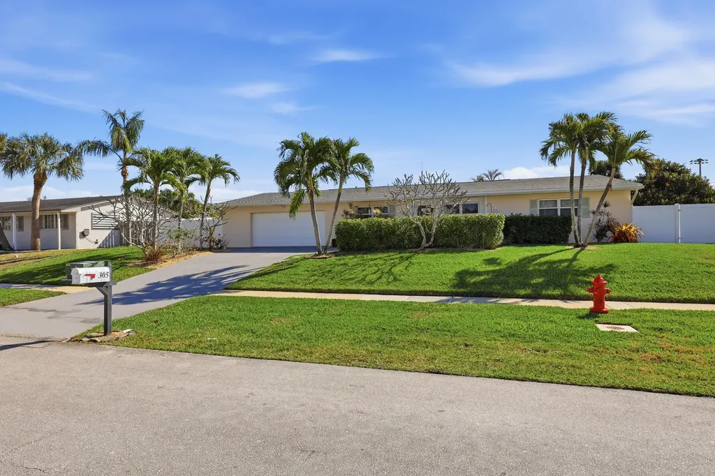 305 Circle E Jupiter FL 33458