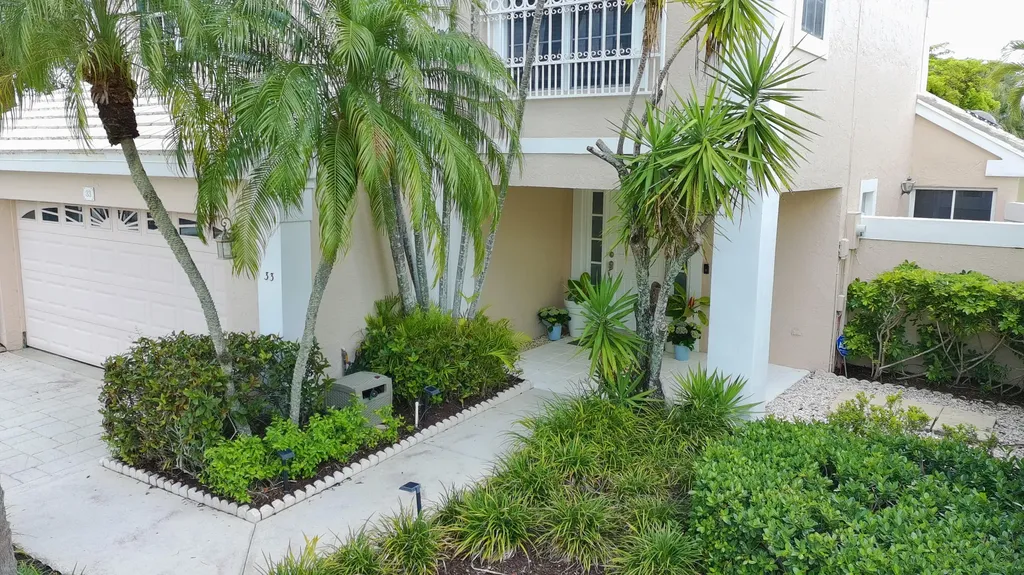 33 Selby Lane Palm Beach Gardens FL 33418