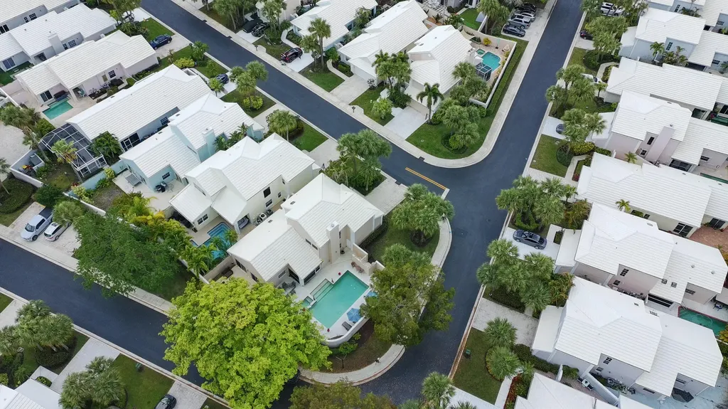 33 Selby Lane Palm Beach Gardens FL 33418