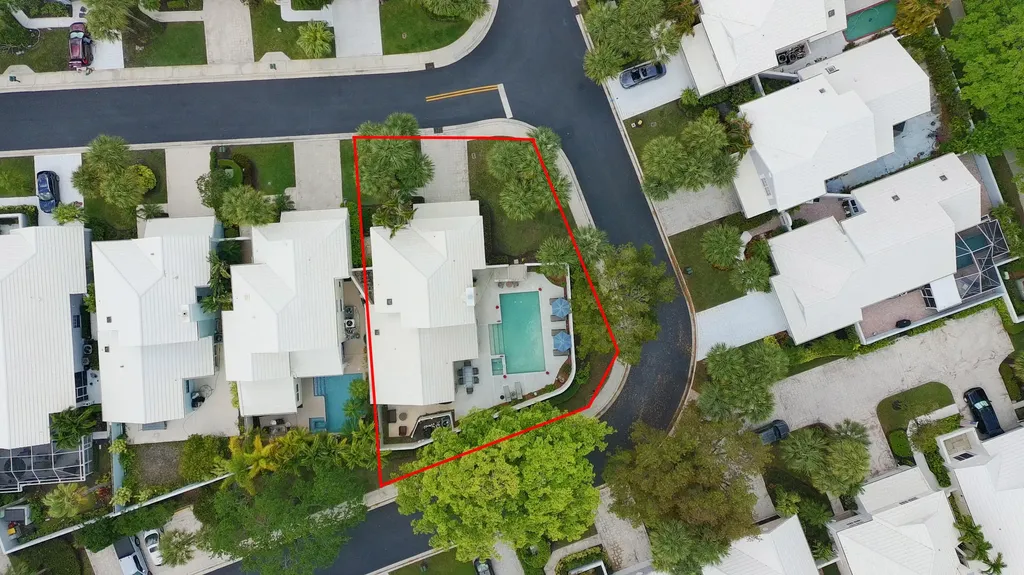 33 Selby Lane Palm Beach Gardens FL 33418