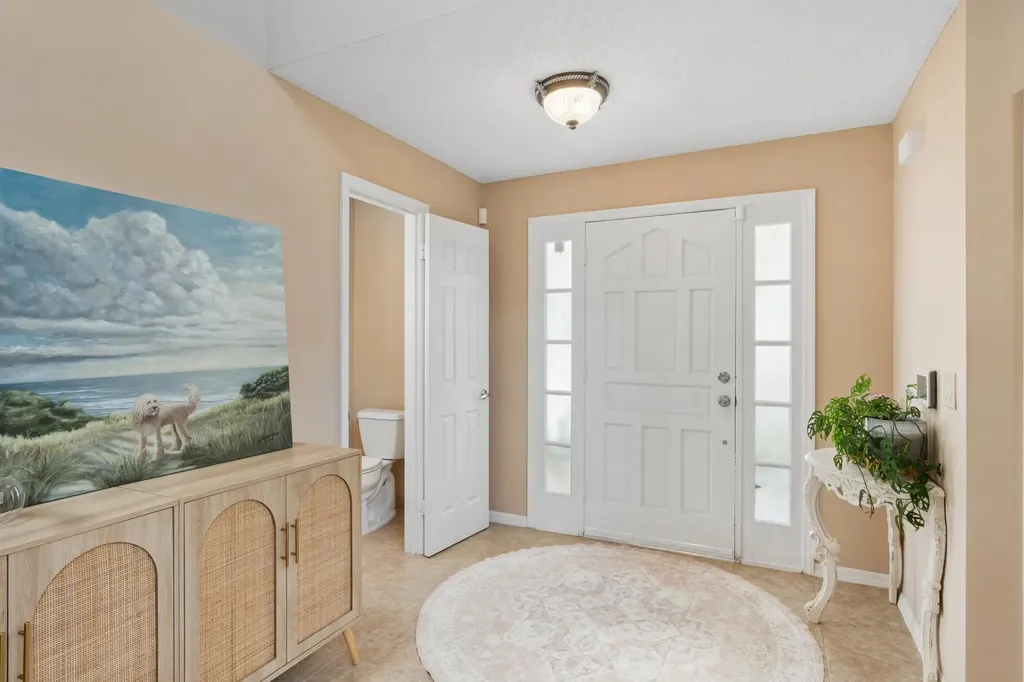 33 Selby Lane Palm Beach Gardens FL 33418