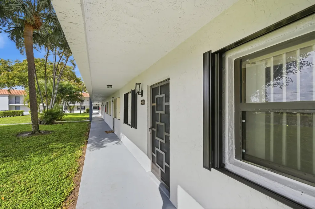 1981 W Woolbright Road Boynton Beach FL 33426