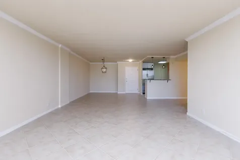 1000 Spanish River Road Boca Raton FL 33432