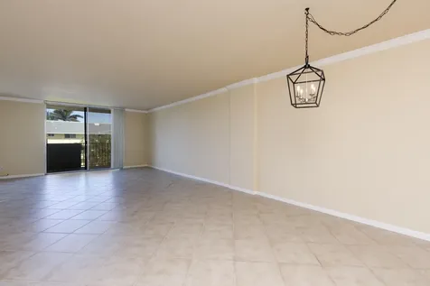 1000 Spanish River Road Boca Raton FL 33432