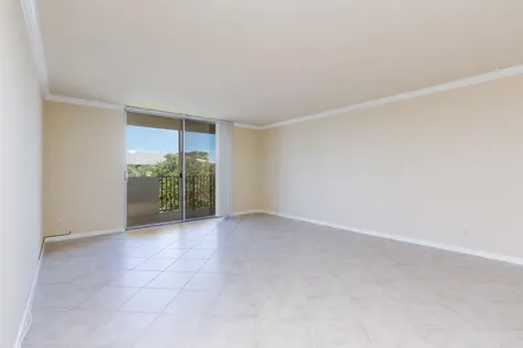 1000 Spanish River Road Boca Raton FL 33432