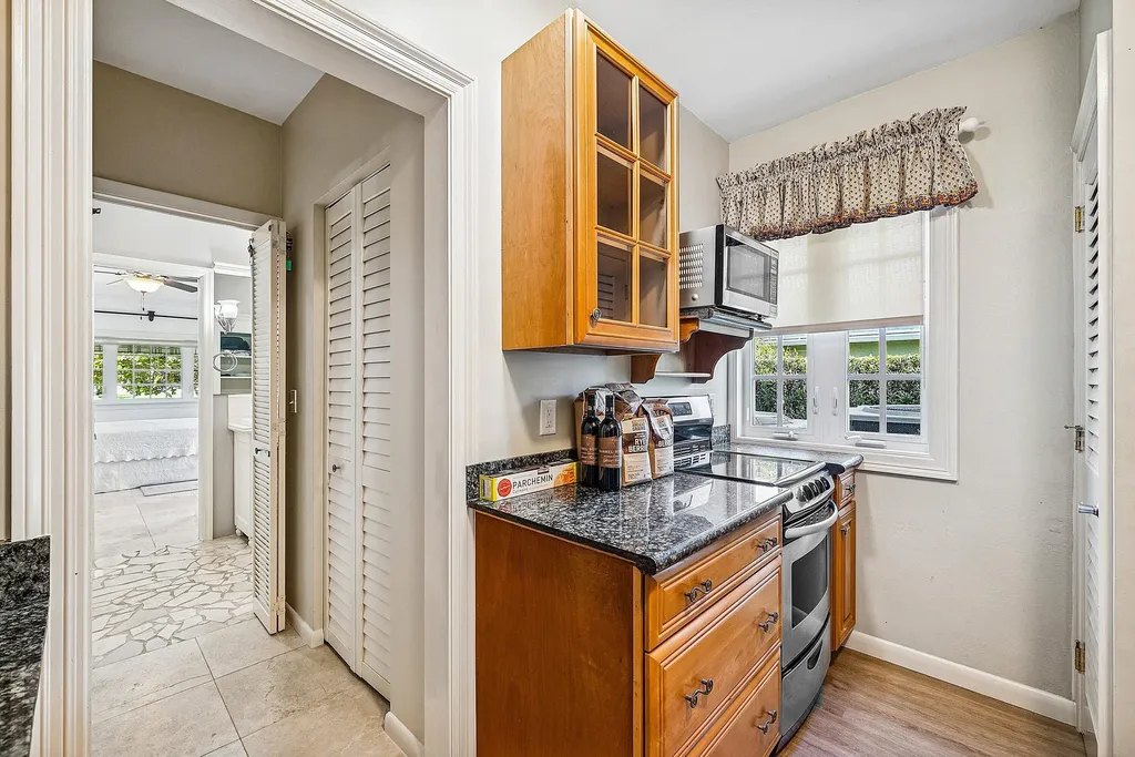 1103 NW 6th Avenue Delray Beach FL 33444