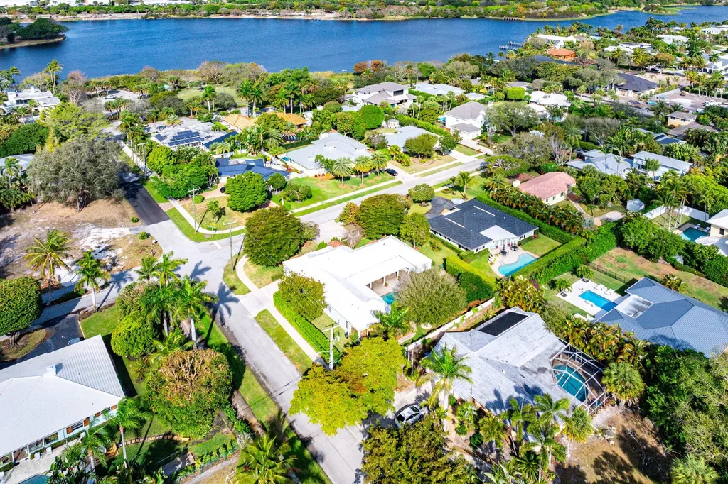 1103 NW 6th Avenue Delray Beach FL 33444
