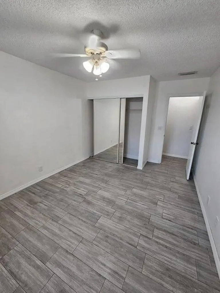 503 Springdale Circle Palm Springs FL 33461