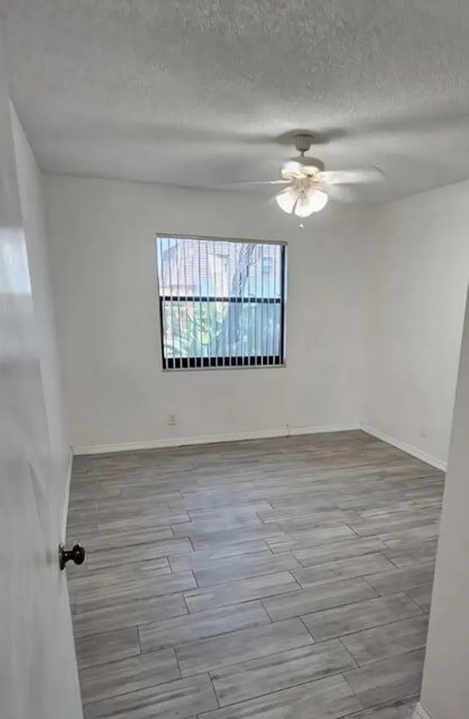 503 Springdale Circle Palm Springs FL 33461