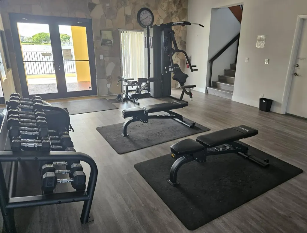 503 Springdale Circle Palm Springs FL 33461