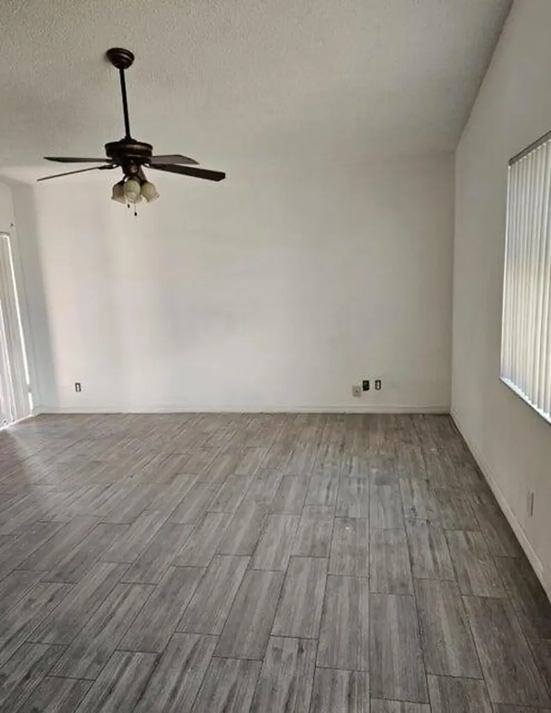 503 Springdale Circle Palm Springs FL 33461